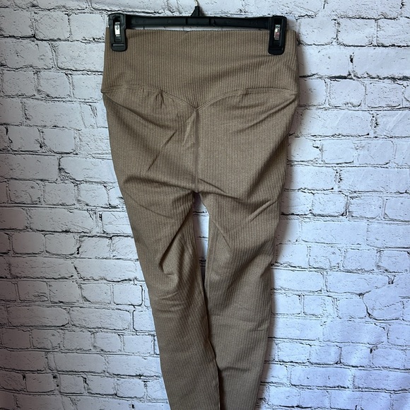 Lilias Active Ribbed Seamless set - Picture 7 of 8